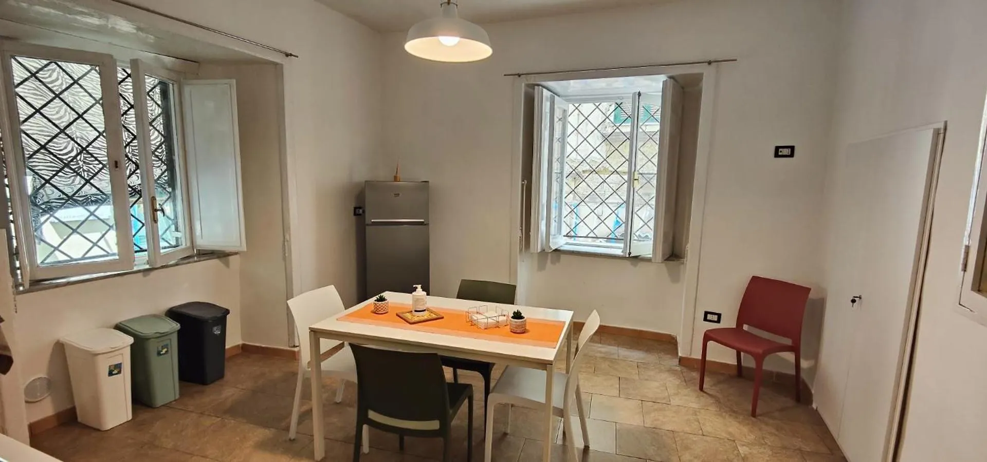 Tre Regine Napoli Apartment 0*, Naples Italy